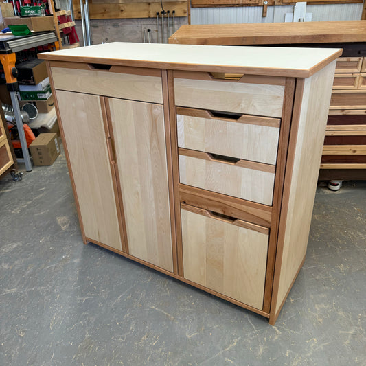 Der GEHEIME Schrank