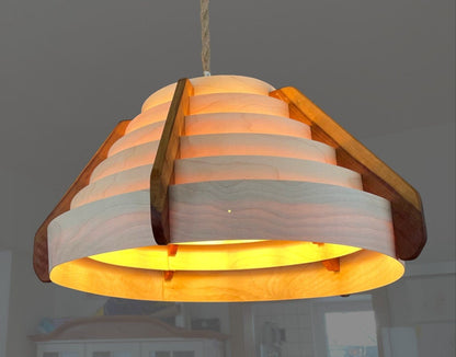 Designer Lampe aus Holz